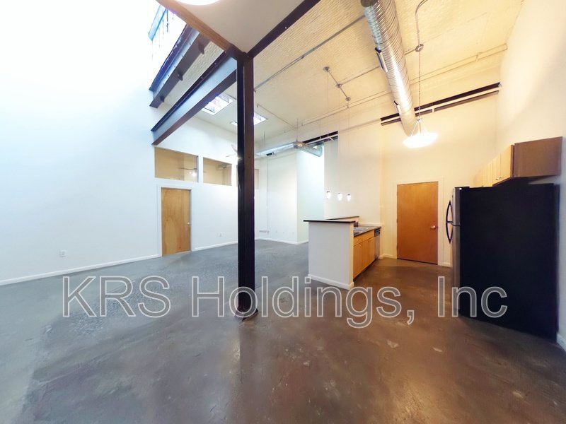 Bright property image