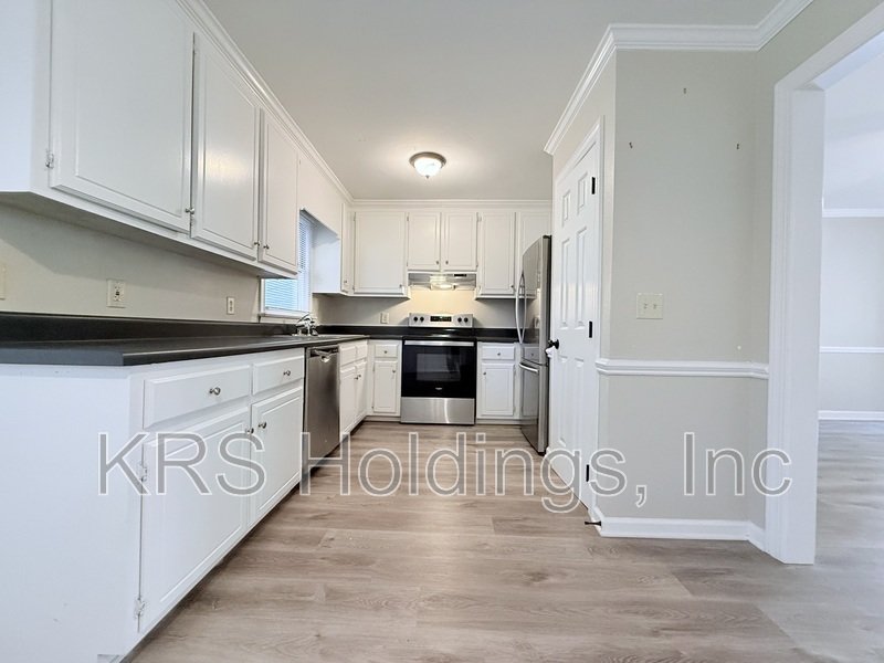 Cozy Single-Story Home with HUGE Yard in Zebulon property image