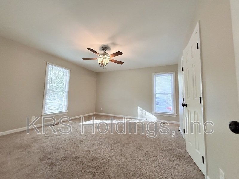 Cozy Single-Story Home with HUGE Yard in Zebulon property image