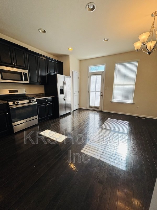 Chesapeake townhome available!! property image