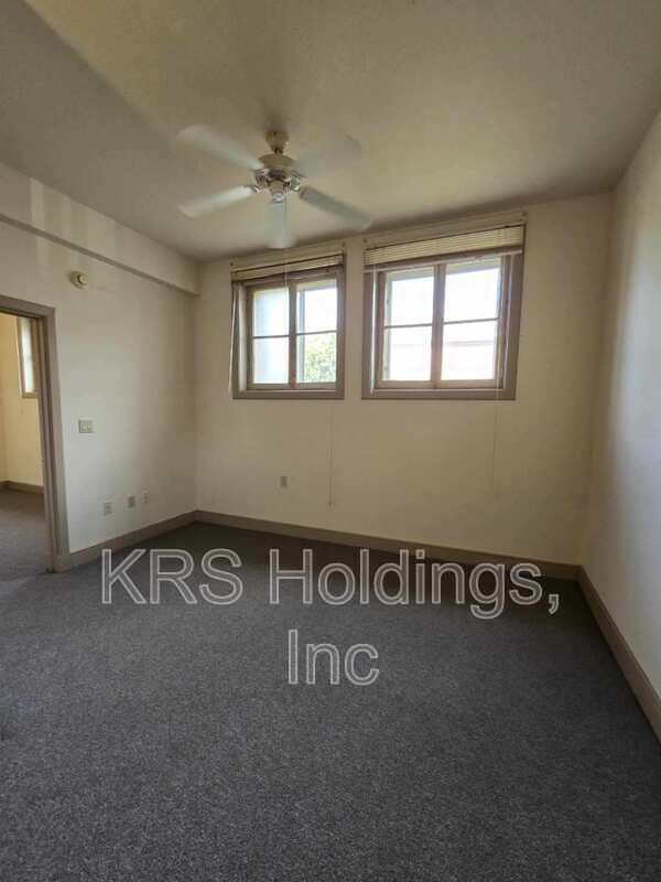 WINTER RENT SPECIAL $595!!!!! property image