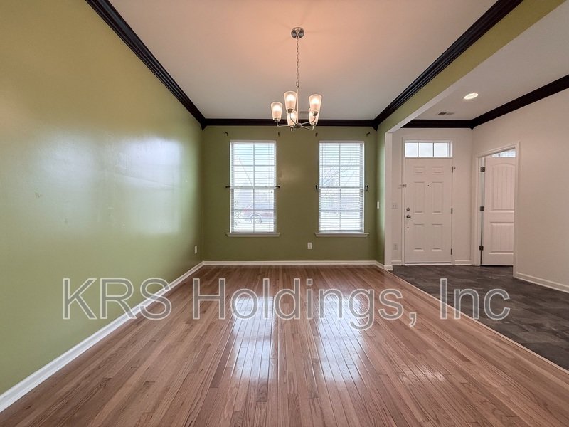 Raleigh Home With a Huge Fenced in Yard! property image