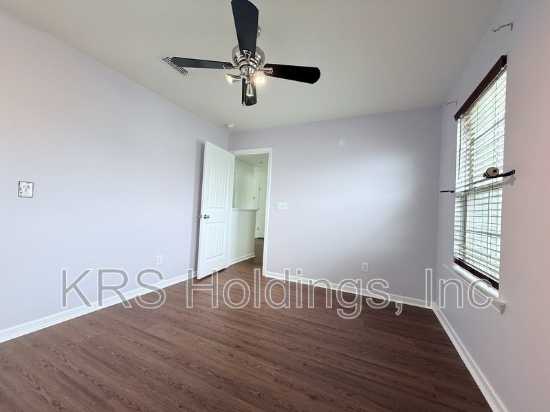 Raleigh Home With a Huge Fenced in Yard! property image