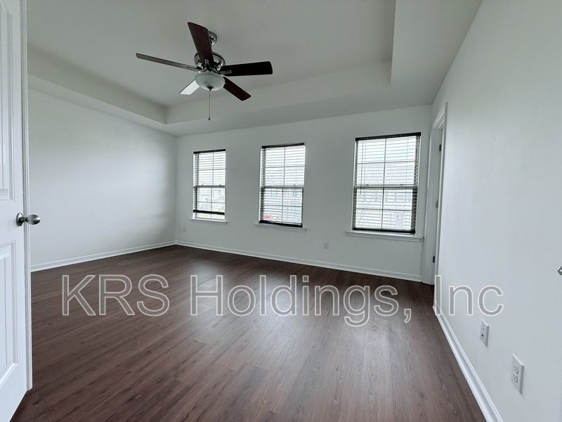 Raleigh Home With a Huge Fenced in Yard! property image