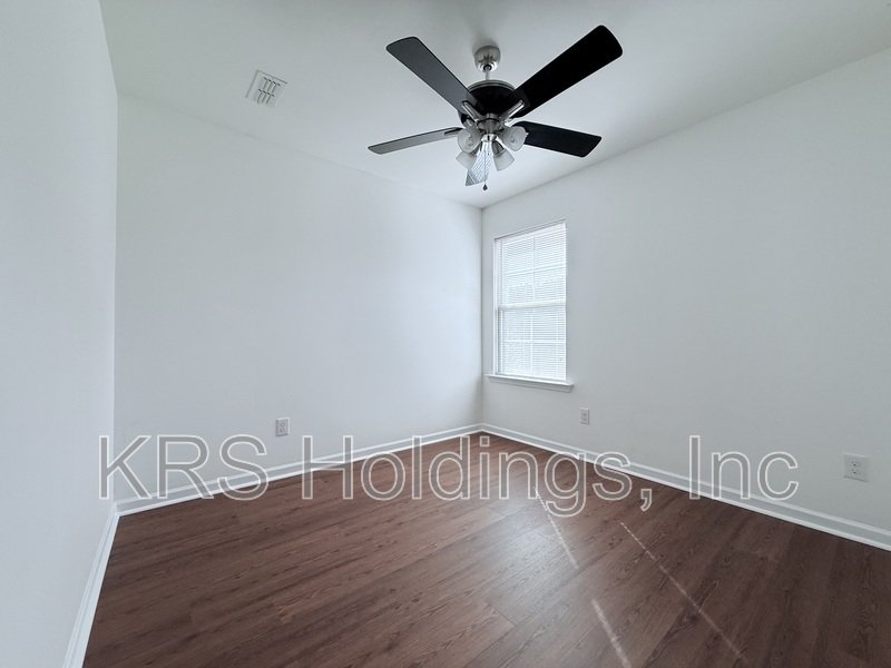 Raleigh Home With a Huge Fenced in Yard! property image