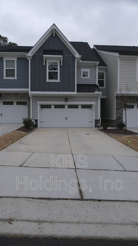 GORGEOUS Townhome in Cary property image