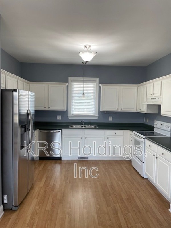 Home on Huge Lot in Zebulon property image