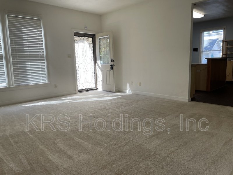 Bright property image