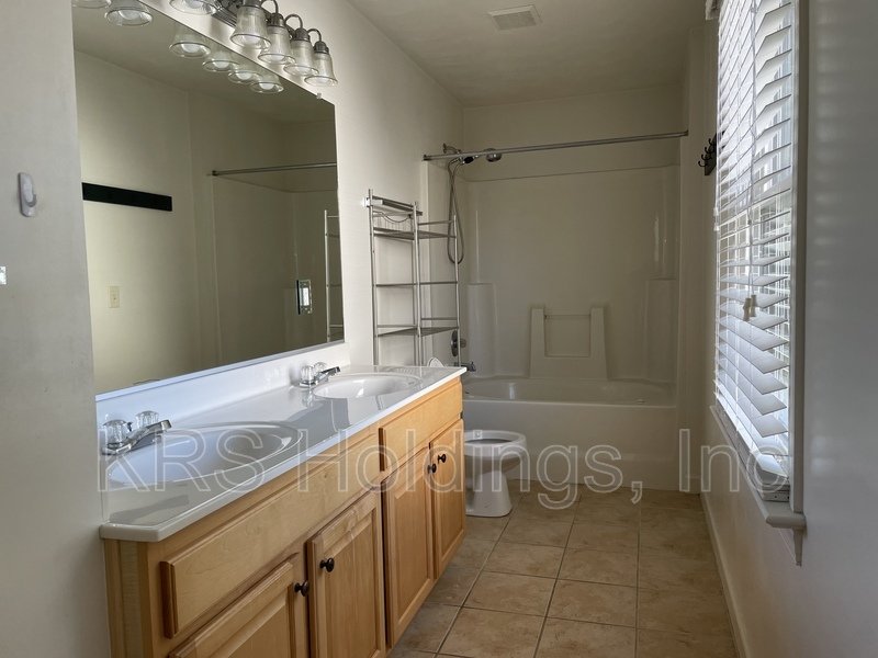 Bright property image