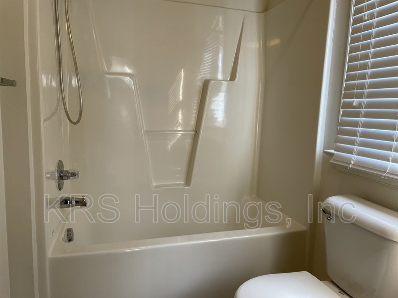 Bright property image