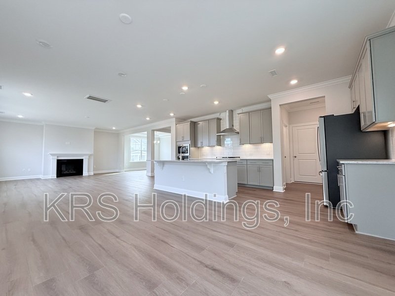 BRAND NEW CONSTRUCTION 5 BEDROOM HOME! property image