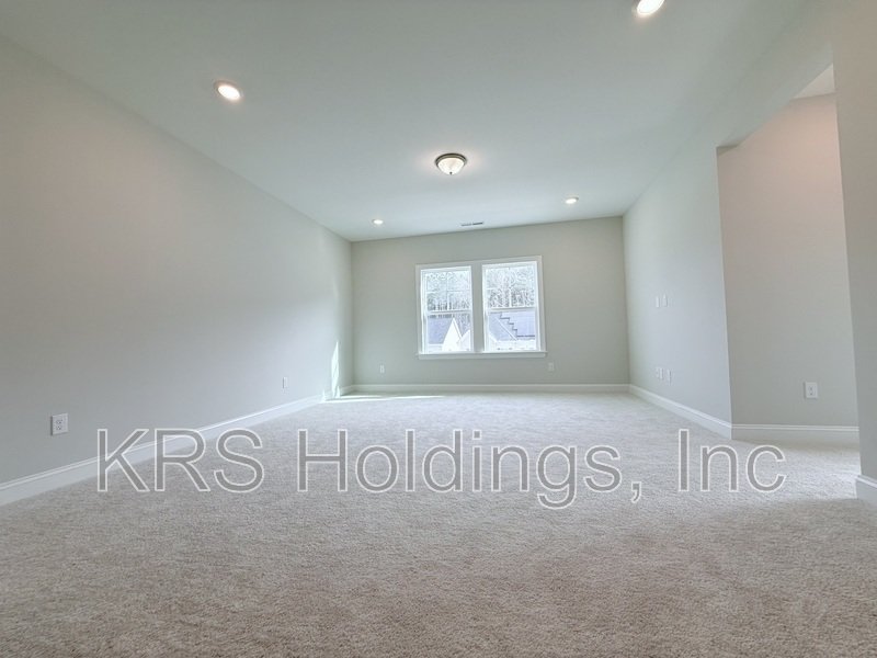 BRAND NEW CONSTRUCTION 5 BEDROOM HOME! property image