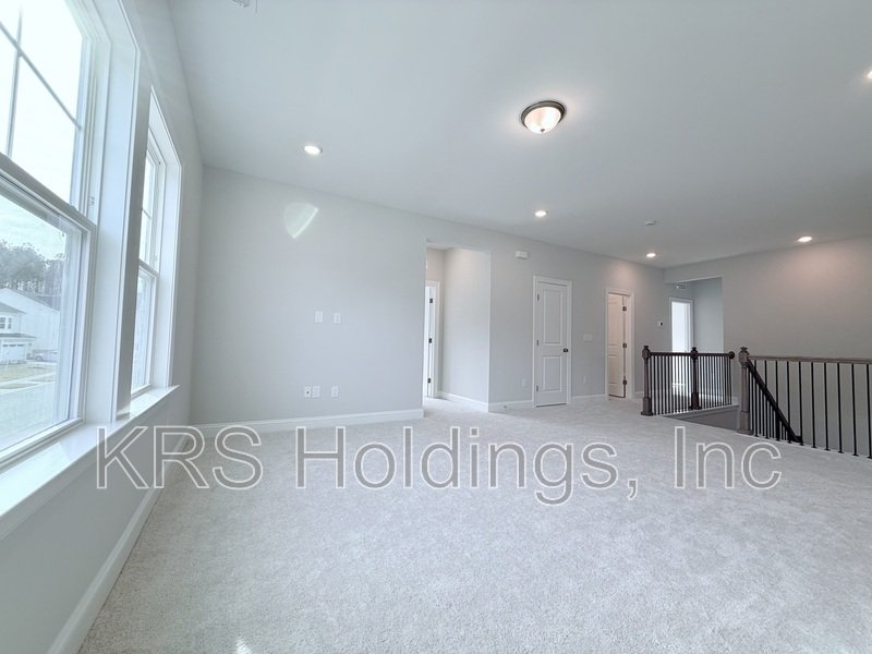 BRAND NEW CONSTRUCTION 5 BEDROOM HOME! property image