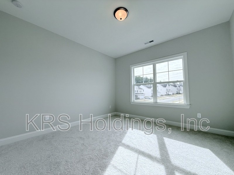 BRAND NEW CONSTRUCTION 5 BEDROOM HOME! property image