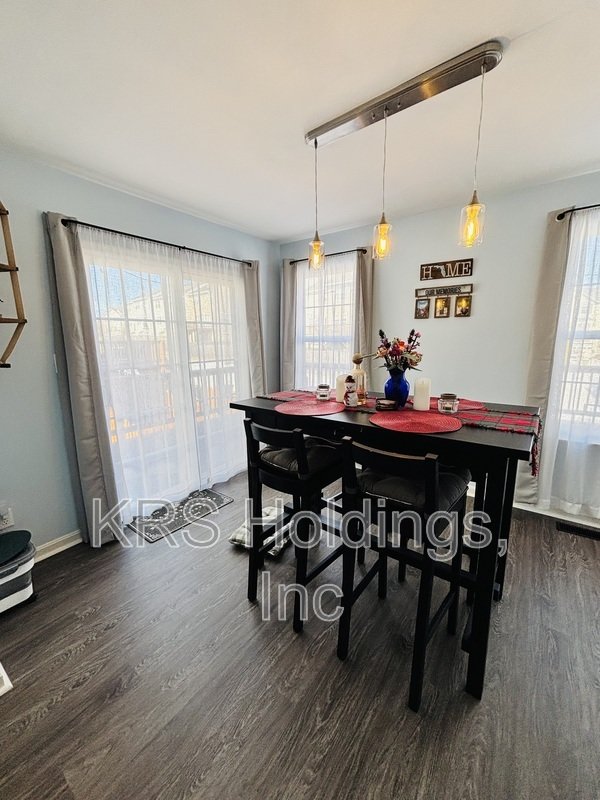 Renovated Corner lot Available for April property image