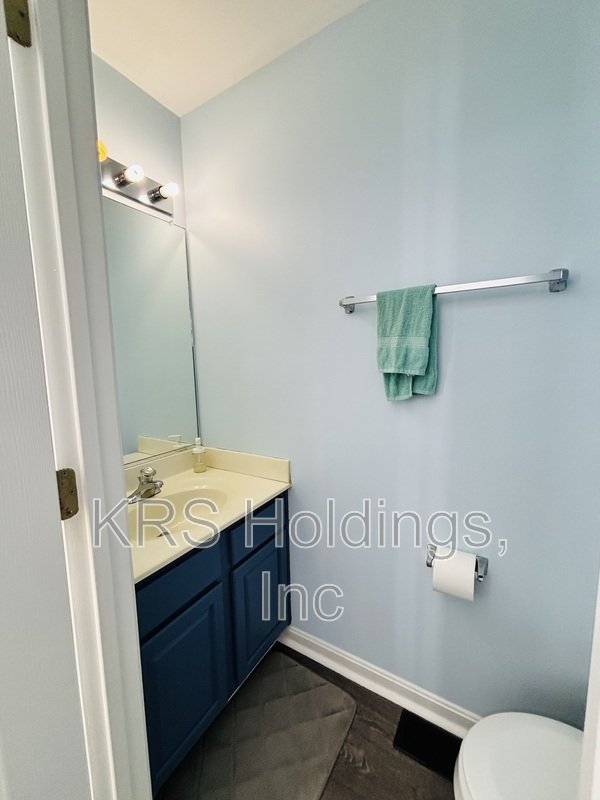 Renovated Corner lot Available for April property image