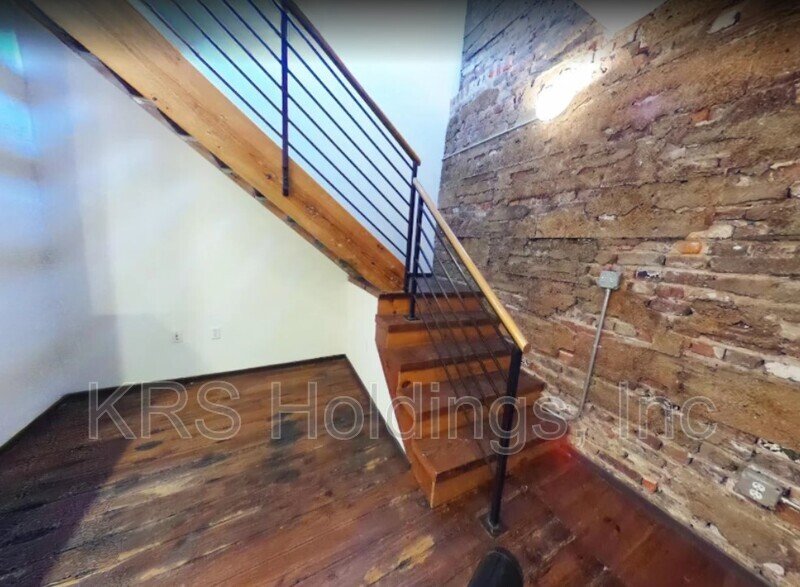 Bright property image