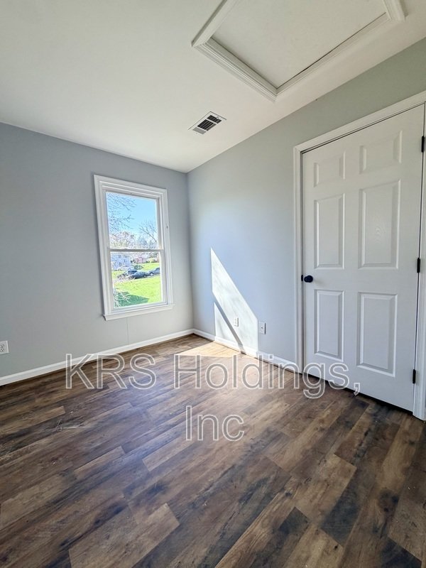Open property image