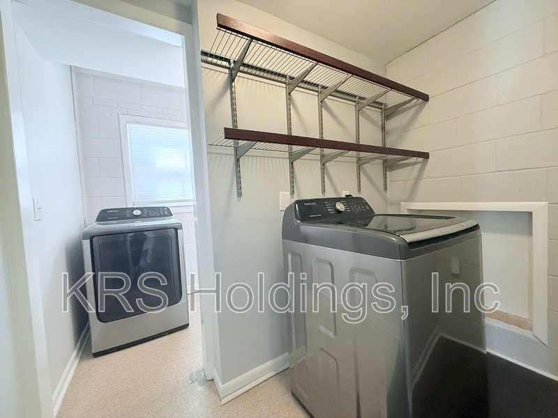 Adorable Home in Greenwood Farms! property image