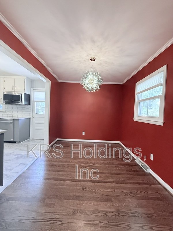 Adorable Home in Greenwood Farms! property image