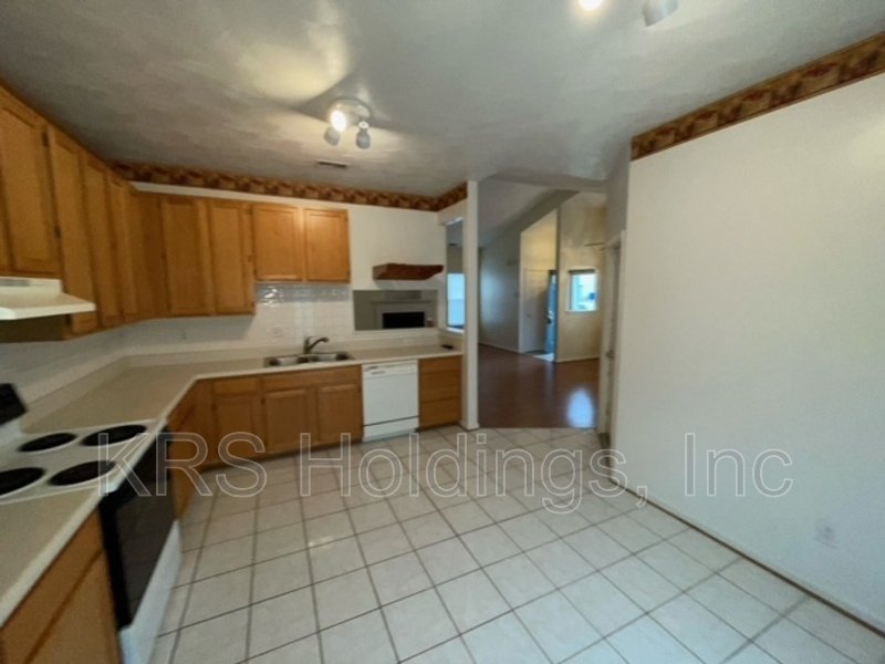 Open property image