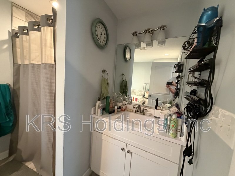 1124 Myrtle Street property image