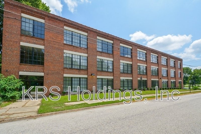 123 Pine St Apt 1 property image