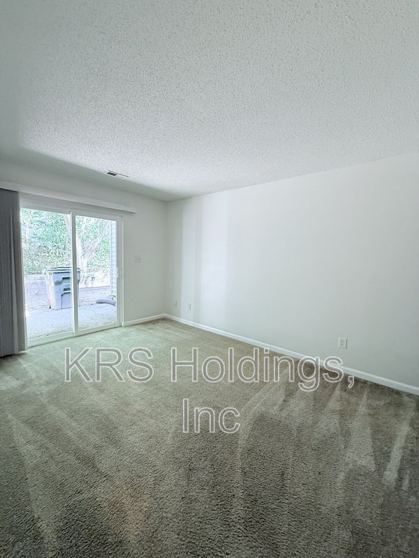 Vaulted Ceilings in Durham! property image