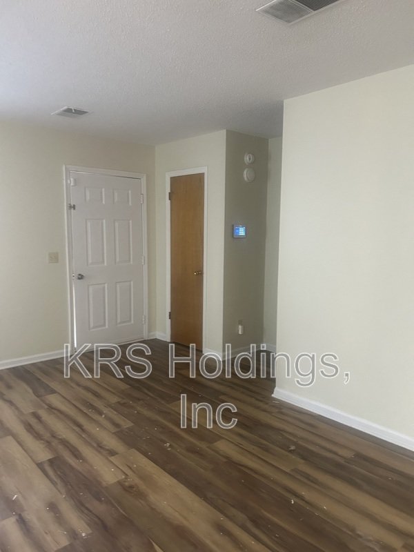 Bright property image