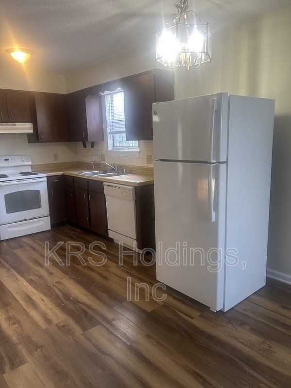 Bright property image
