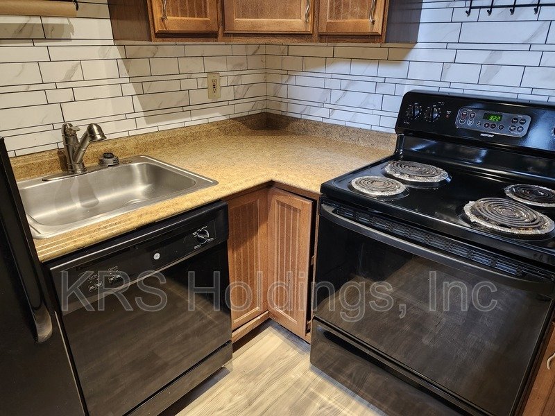 COMING IN JULY: Harrisonburg 4 BR, 2 Bath Townhouse property image