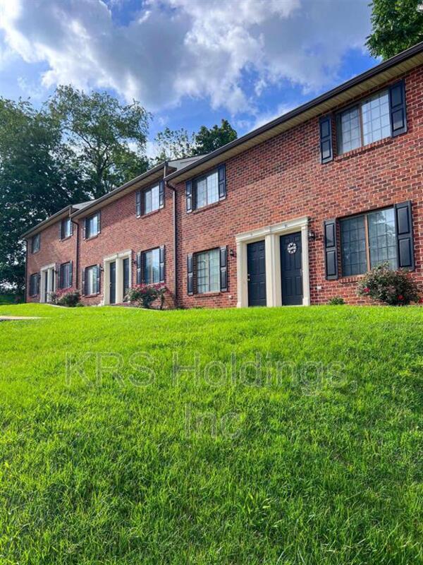 Recently Remodeled 2 BR Townhouse in Staunton property image