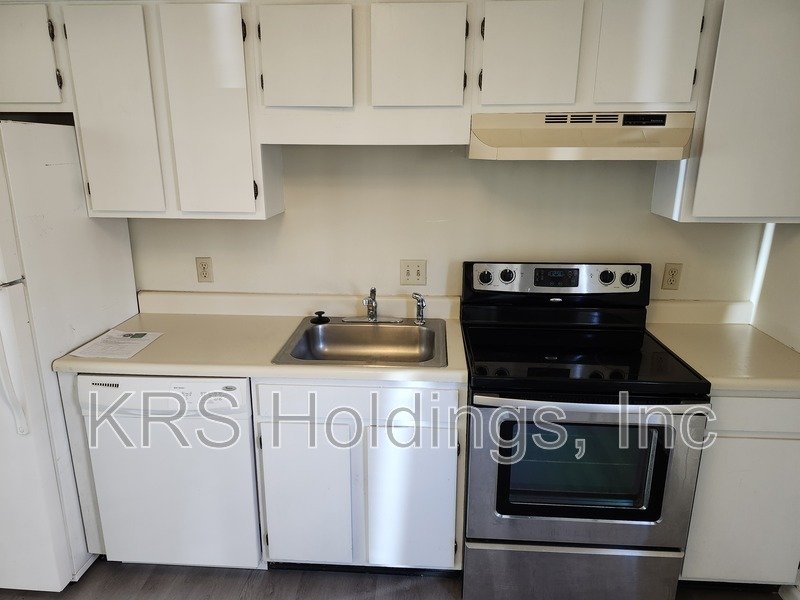 Recently Remodeled 2 BR Townhouse in Staunton property image