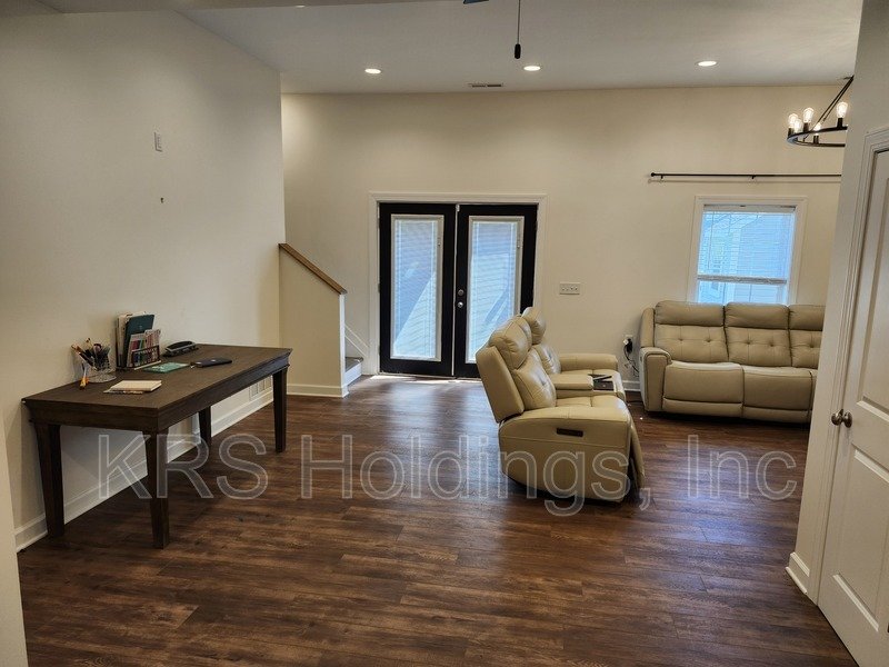 AVAILABLE NOW-Beautiful Single Family 4 BR, 2.5 Bath Home, Great Location property image