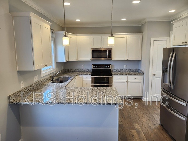AVAILABLE NOW-Beautiful Single Family 4 BR, 2.5 Bath Home, Great Location property image