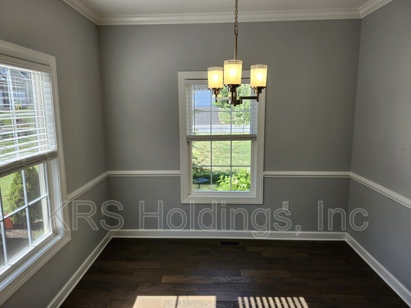 AVAILABLE NOW-Beautiful Single Family 4 BR, 2.5 Bath Home, Great Location property image