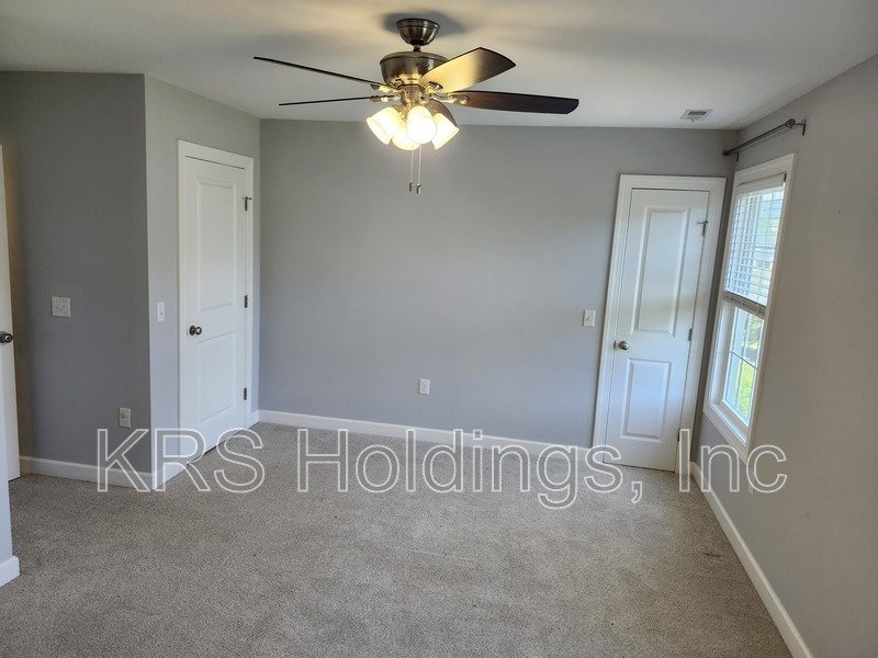 AVAILABLE NOW-Beautiful Single Family 4 BR, 2.5 Bath Home, Great Location property image