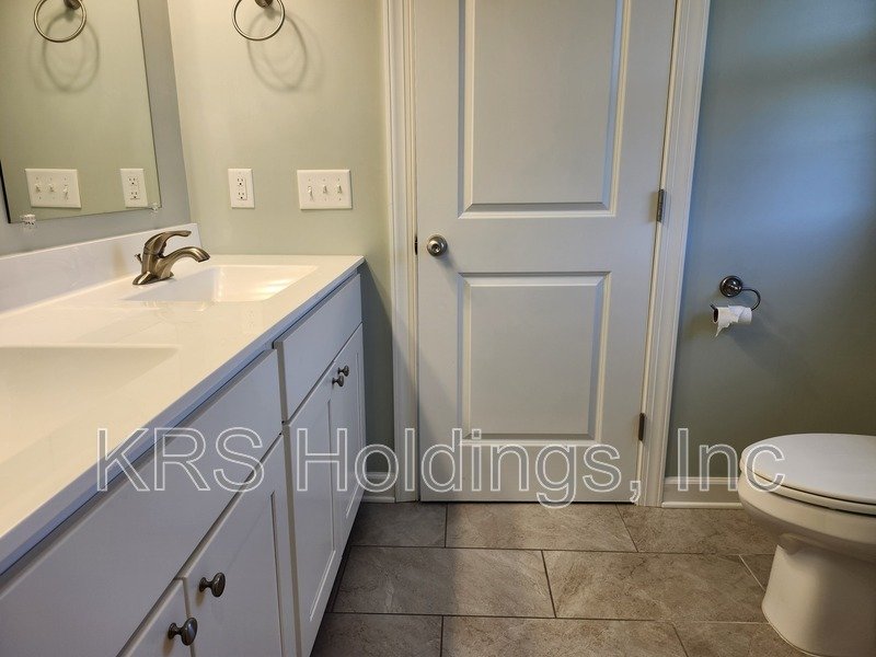 AVAILABLE NOW-Beautiful Single Family 4 BR, 2.5 Bath Home, Great Location property image