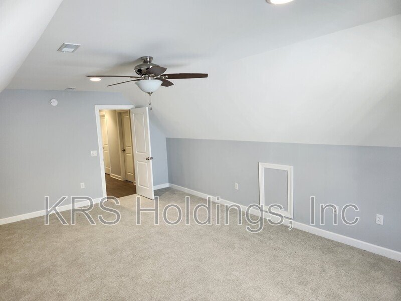AVAILABLE NOW-Beautiful Single Family 4 BR, 2.5 Bath Home, Great Location property image