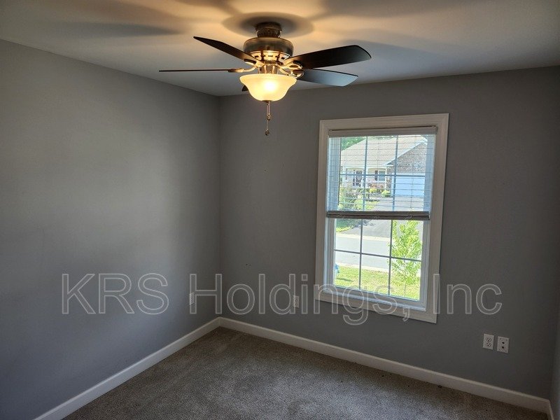 AVAILABLE NOW-Beautiful Single Family 4 BR, 2.5 Bath Home, Great Location property image