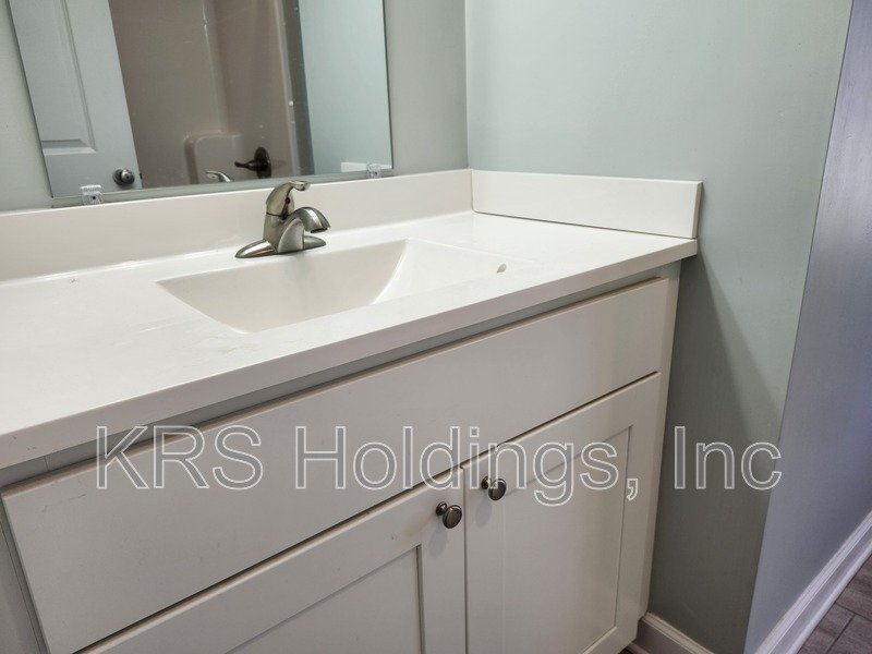 AVAILABLE NOW-Beautiful Single Family 4 BR, 2.5 Bath Home, Great Location property image