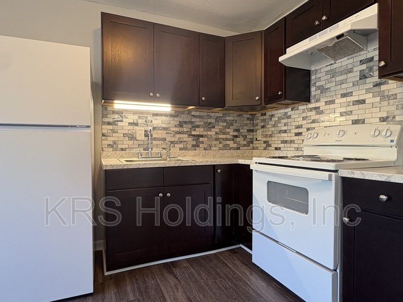 Move In Fast! Renovated 1 Bedroom for Just $995/Month property image
