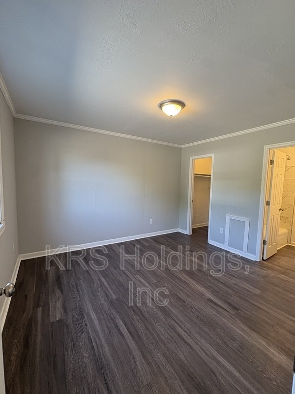 Move In Fast! Renovated 1 Bedroom for Just $995/Month property image