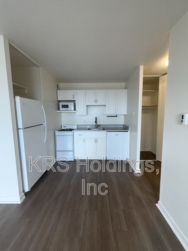 Bright property image