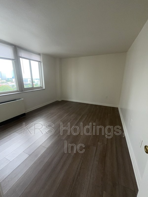 Bright property image