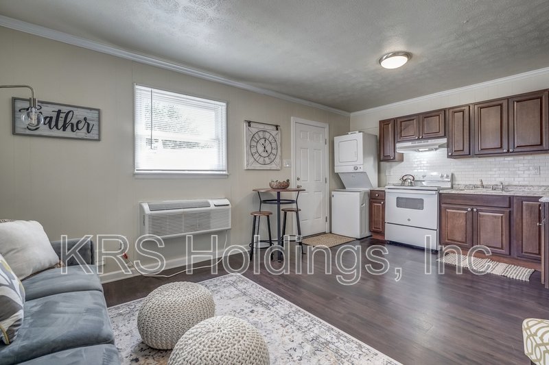 Renovated 1BR Only $995/Month | Utilities Included + Washer/Dryer property image
