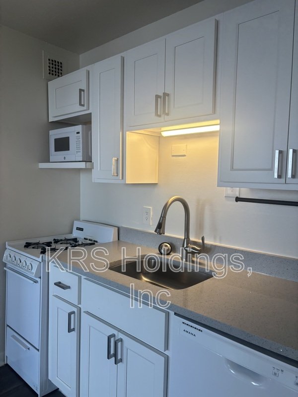 Bright property image