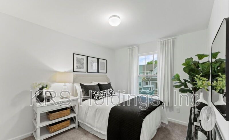 End Unit Townhome in Brand New Community! property image