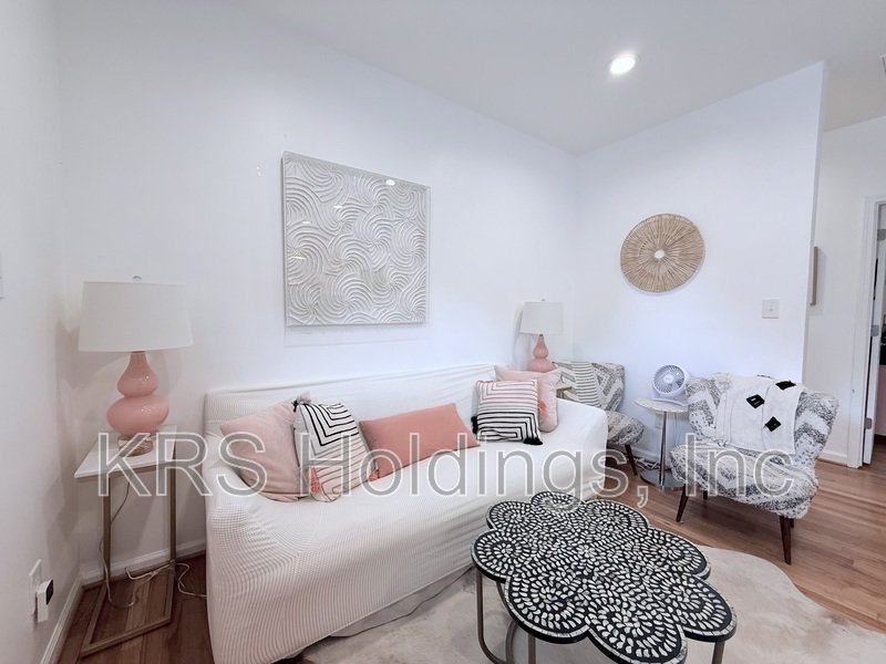 A Charmer in Downtown Raleigh ! property image