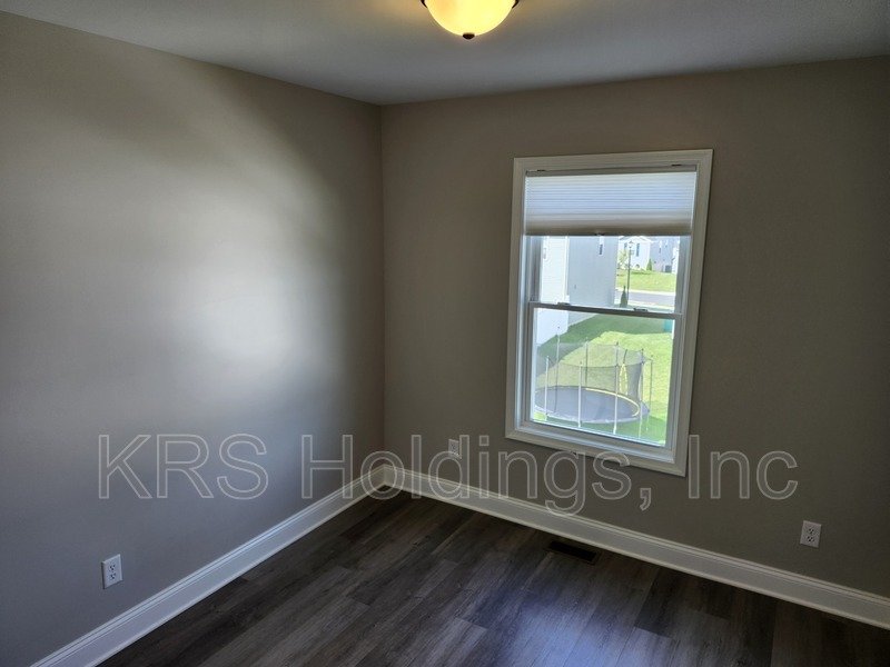 AVAILABLE NOW-Practically New 3 BR, 2.5 Bath Townhome, Great Harrisonburg Location property image